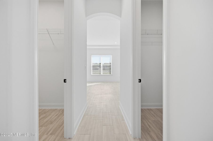 Spacious, unfurnished interior of a new home in Silver Landing At Silverleaf, St. Augustine (Image 26).