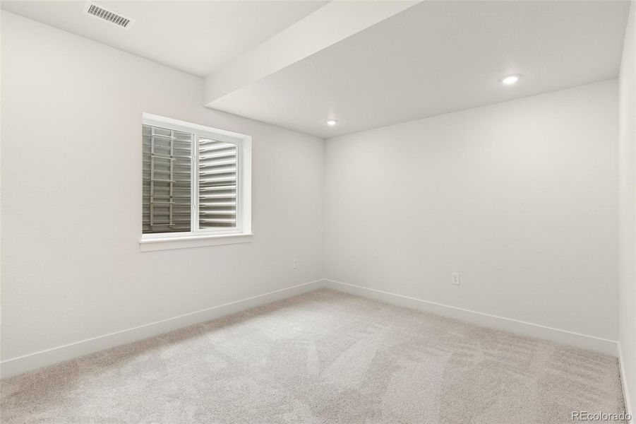 Spacious, unfurnished interior of a new home in Sterling Ranch 50s, Colorado Springs (Image 20). Spacious, unfurnished interior of a new home in Sterling Ranch 50s, Colorado Springs (Image 20).