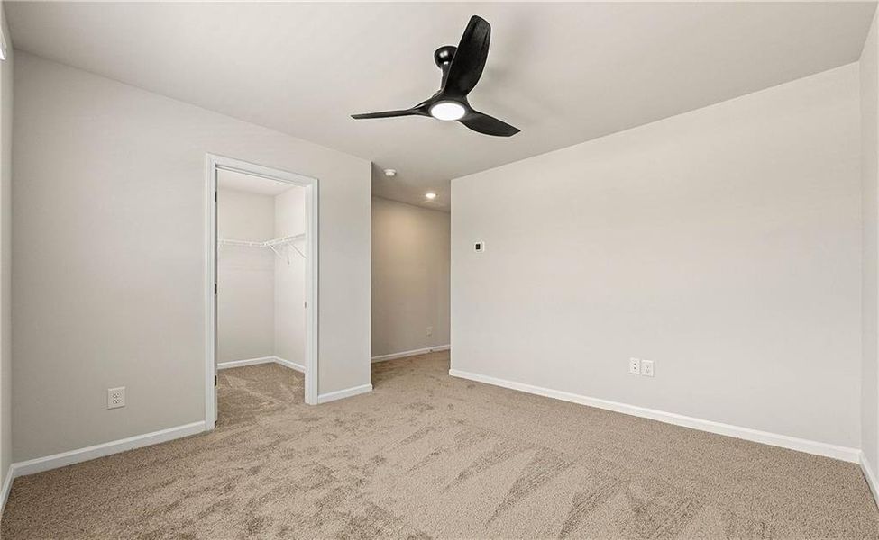 Spacious, unfurnished interior of a new home in The Grove At Mundy Mill, Gainesville (Image 11).
