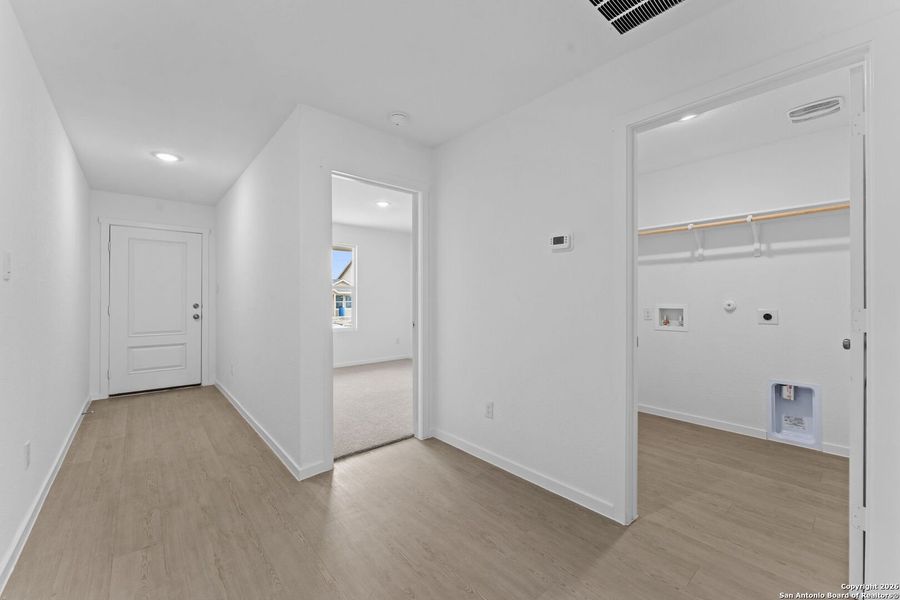 Spacious, unfurnished interior of a new home in Voss Farms: Watermill Collection, New Braunfels (Image 16). Spacious, unfurnished interior of a new home in Voss Farms: Watermill Collection, New Braunfels (Image 16).