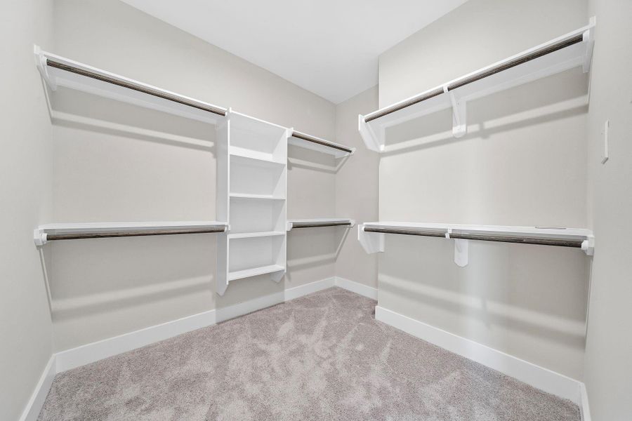 Spacious, unfurnished interior of a new home in Wellford Village, Houston (Image 18).