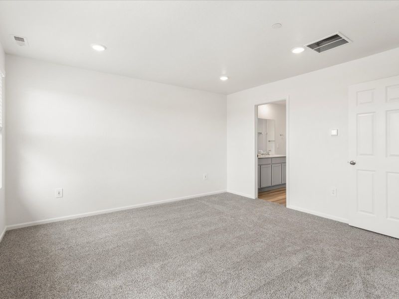 Spacious, unfurnished interior of a new home in Poudre Heights: The Meadow Collection, Windsor (Image 13).