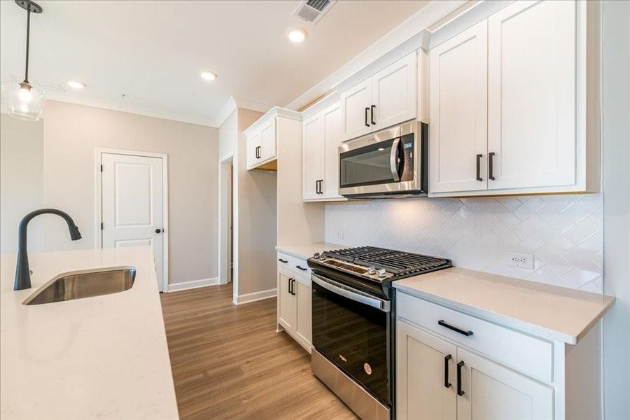 Furnished interior view inside a new home in River Walk Place, Lawrenceville (Image 7).