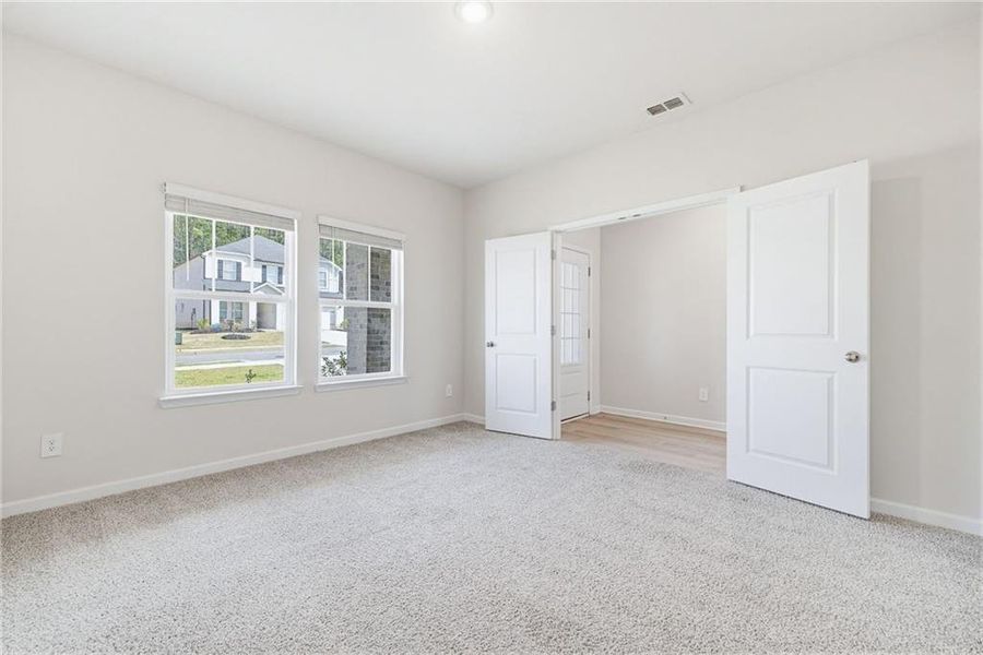 Spacious, unfurnished interior of a new home in , Fairburn (Image 23).