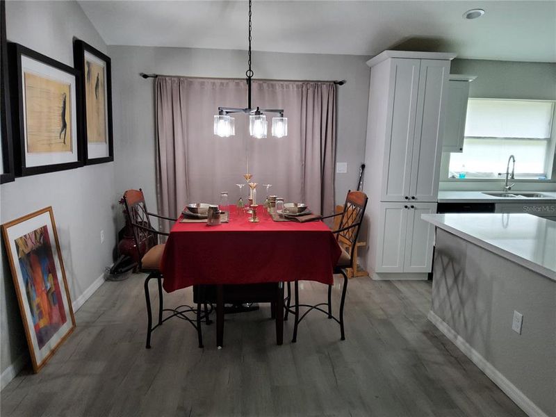 Furnished interior view inside a new home in , Ocklawaha (Image 7).