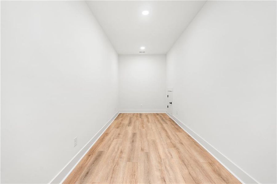 Image 47 of a home in .