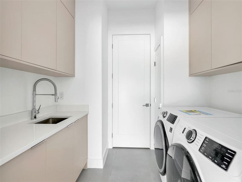 Furnished interior view inside a new home in , Port Charlotte (Image 17).