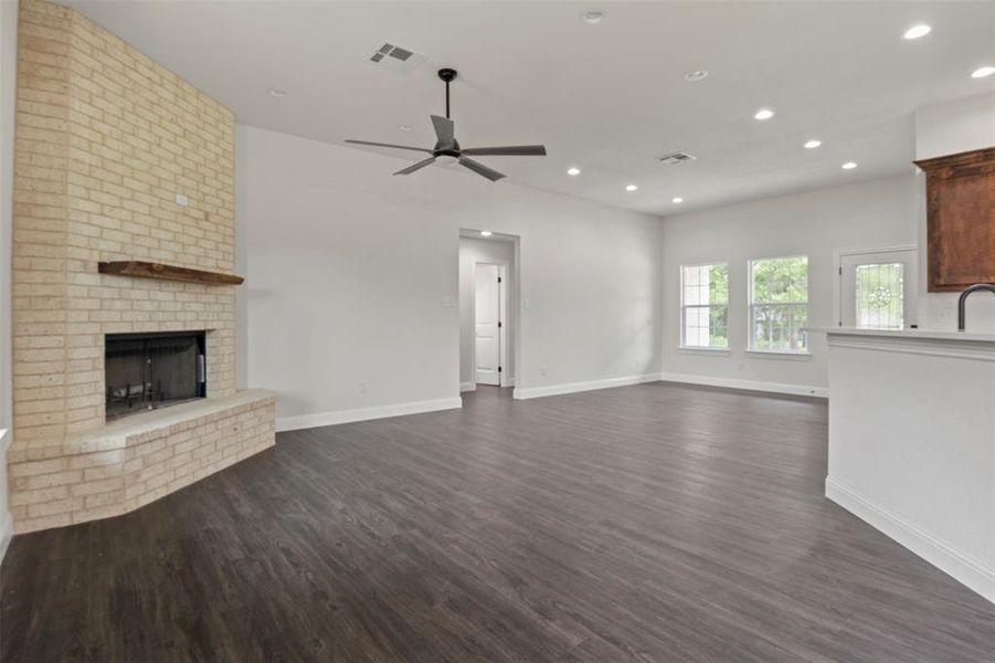 Spacious, unfurnished interior of a new home in , Ector (Image 13).