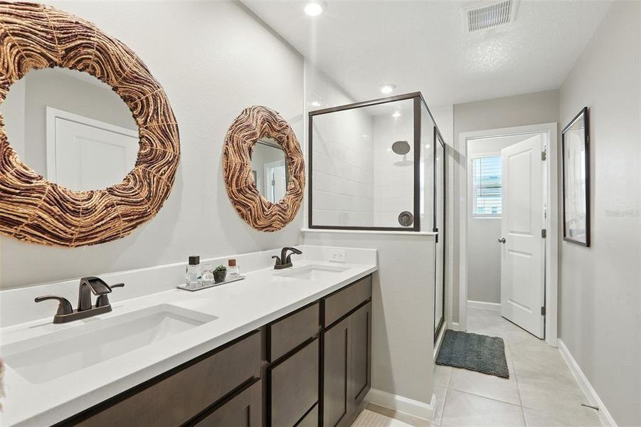 Furnished interior view inside a new home in Waterbrooke, Clermont (Image 33). Furnished interior view inside a new home in Waterbrooke, Clermont (Image 33).