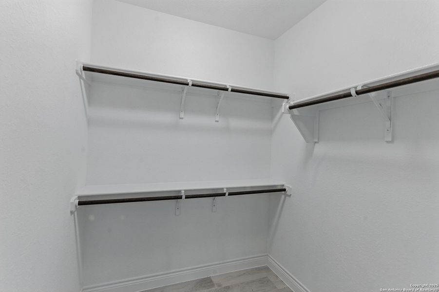 Spacious, unfurnished interior of a new home in Davis Ranch, San Antonio (Image 19). Spacious, unfurnished interior of a new home in Davis Ranch, San Antonio (Image 19).