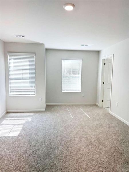 Spacious, unfurnished interior of a new home in , Buford (Image 17).