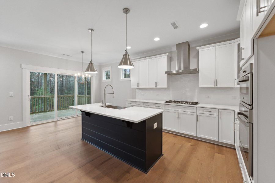 6-web-or-mls-DSC09896 6-web-or-mls-DSC09896