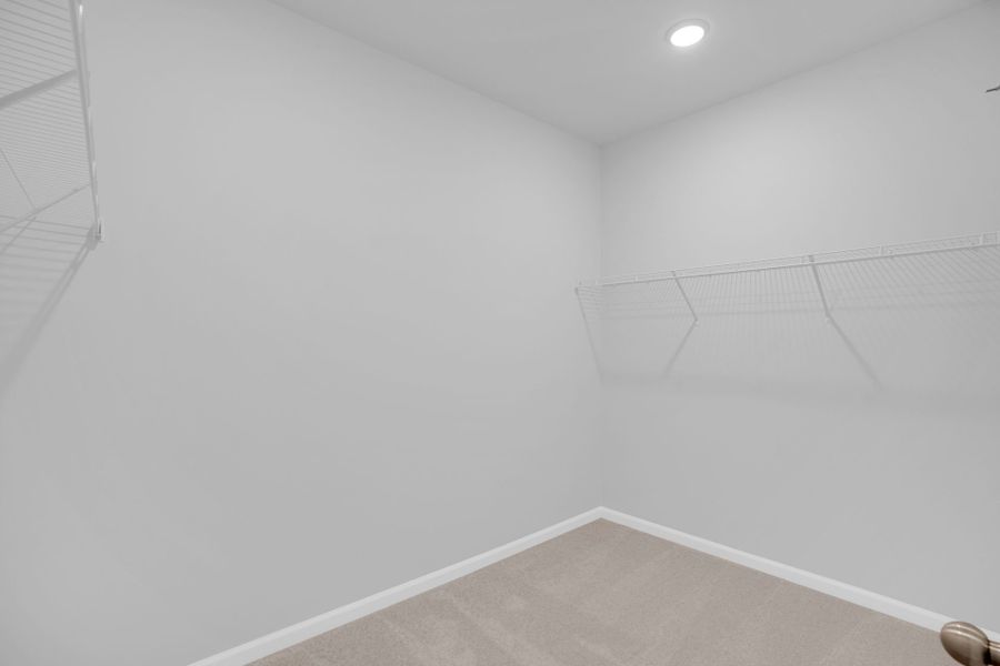 Spacious, unfurnished interior of a new home in Bradford Pointe, Summerville (Image 34).