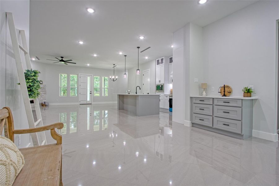 Furnished interior view inside a new home in , Plantersville (Image 18).