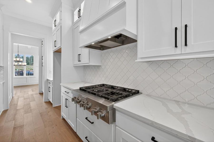 Furnished interior view inside a new home in Livingstone Park, Kennesaw (Image 19).