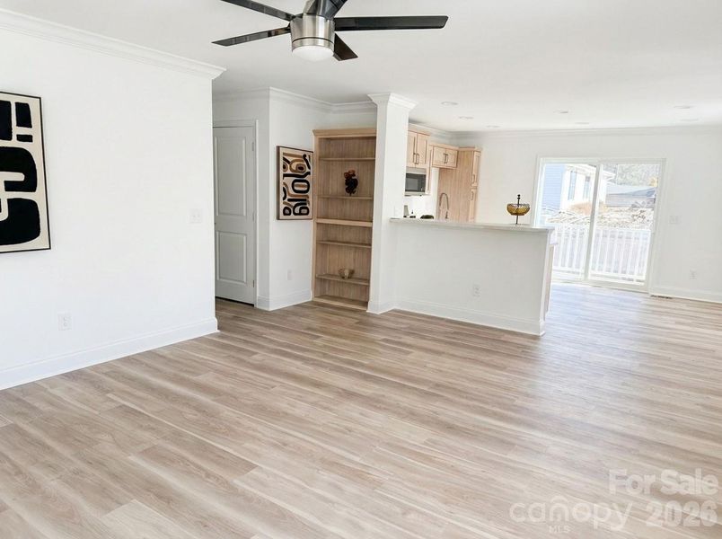 Spacious, unfurnished interior of a new home in , Lexington (Image 12).