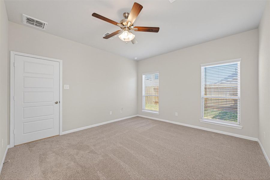 Spacious, unfurnished interior of a new home in Woodland Lakes, Huffman (Image 29). Spacious, unfurnished interior of a new home in Woodland Lakes, Huffman (Image 29).