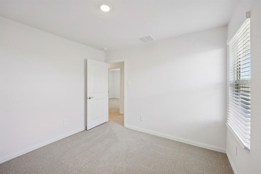 Spacious, unfurnished interior of a new home in Lakehaven - Signature Series, Farmersville (Image 36).