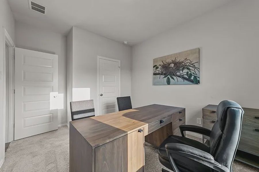 Furnished interior view inside a new home in Rolling Ridge, Van Alstyne (Image 20).