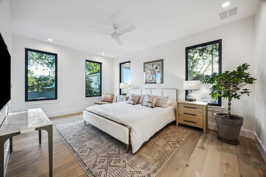 Furnished interior view inside a new home in , Austin (Image 30). Furnished interior view inside a new home in , Austin (Image 30).