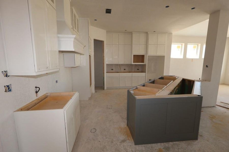 Furnished interior view inside a new home in Grand Central Park 55' Homesites, Conroe (Image 5). Furnished interior view inside a new home in Grand Central Park 55' Homesites, Conroe (Image 5).