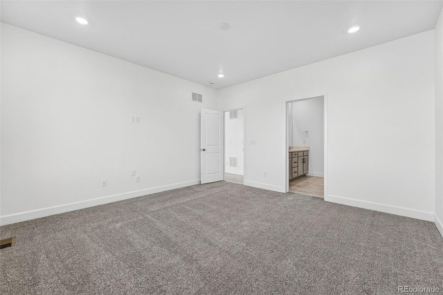 17105 W 92nd Loop ~ Ready Now! 17105 W 92nd Loop ~ Ready Now!