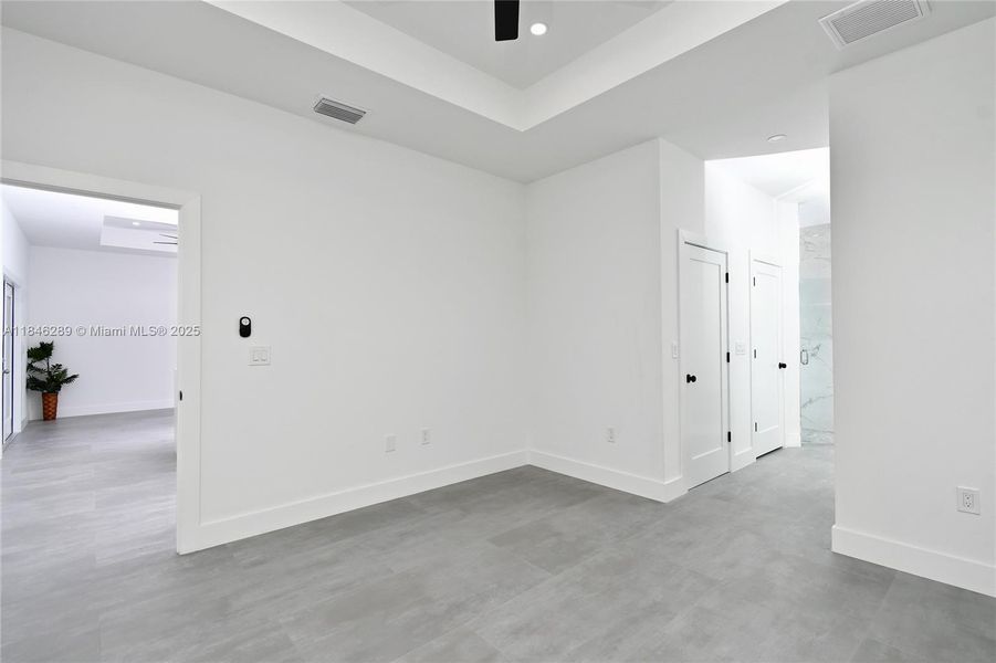 Spacious, unfurnished interior of a new home in , Lehigh Acres (Image 17). Spacious, unfurnished interior of a new home in , Lehigh Acres (Image 17).