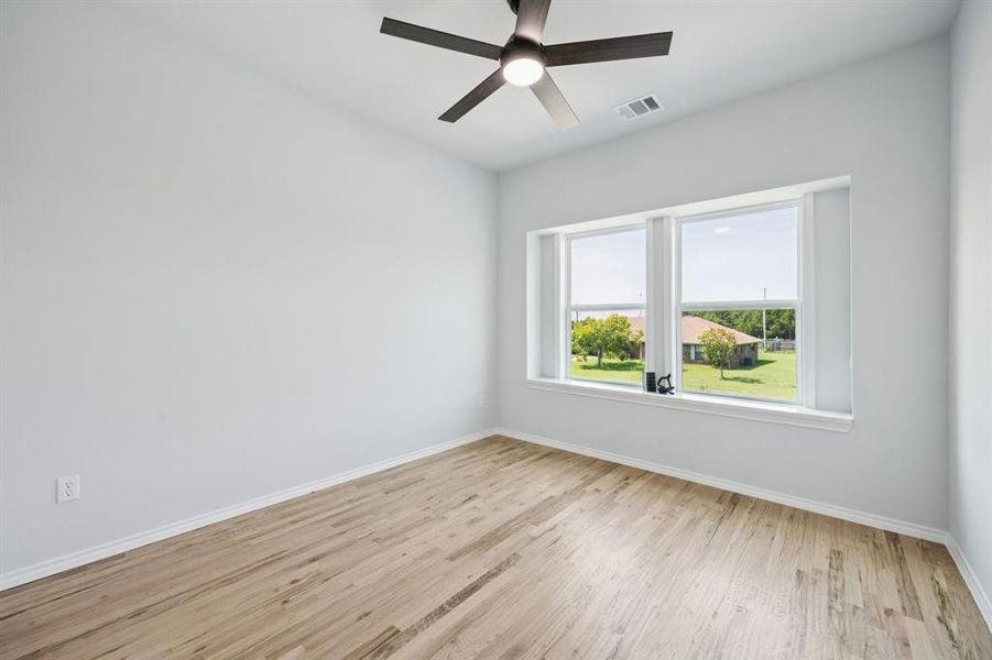 Spacious, unfurnished interior of a new home in , Ennis (Image 19).