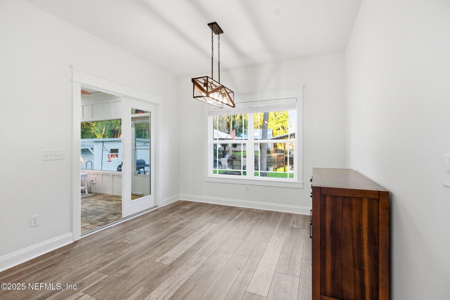 Spacious, unfurnished interior of a new home in , Florahome (Image 39).