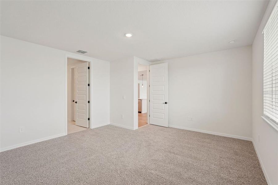 Spacious, unfurnished interior of a new home in Oakfield Trails - Signature Series, Parrish (Image 35).