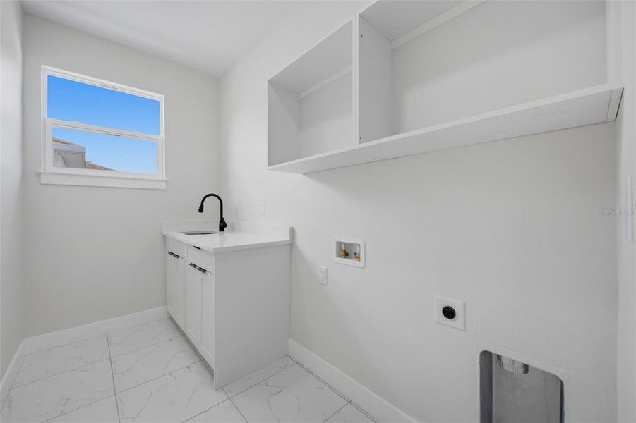 Image 77 of a home in .