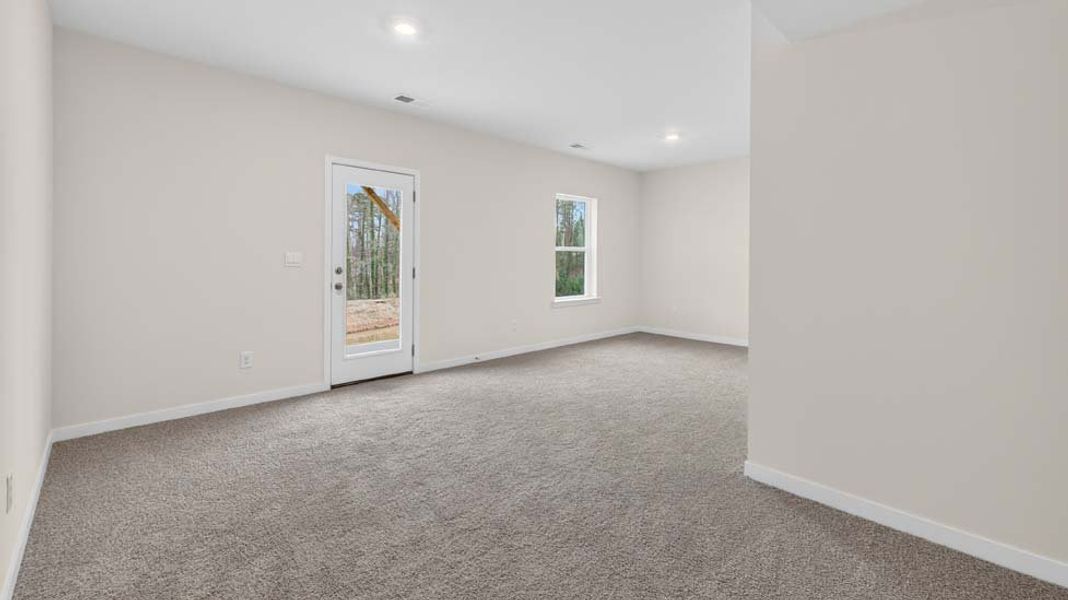 Spacious, unfurnished interior of a new home in Rydele Heights, Asheville (Image 23).