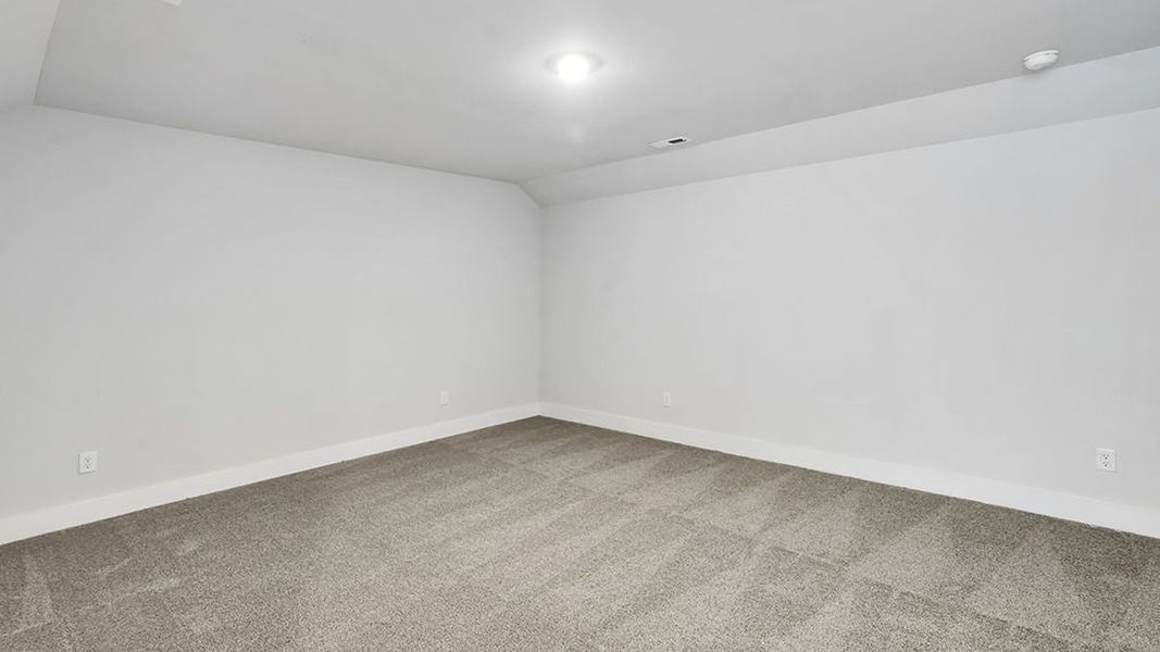 Spacious, unfurnished interior of a new home in The Haven at Indigo Preserve, Leland (Image 27).