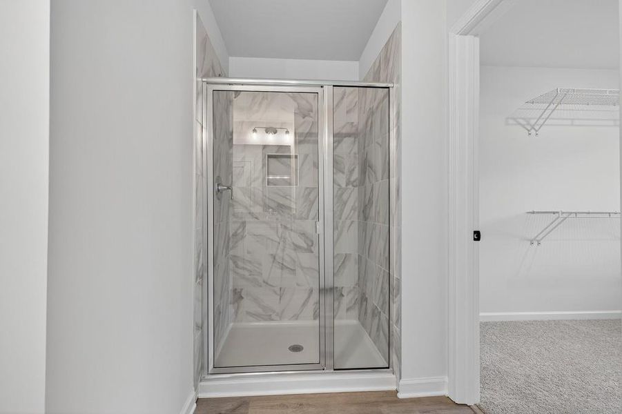 Spacious, unfurnished interior of a new home in Medlock Park, Austell (Image 15).