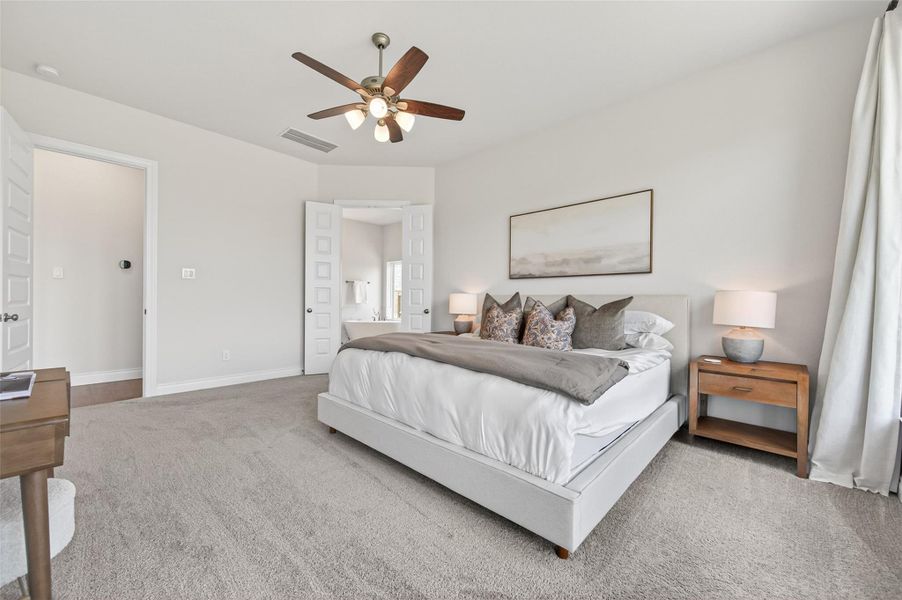 Furnished interior view inside a new home in Towne Lake 70’, Cypress (Image 31). Furnished interior view inside a new home in Towne Lake 70’, Cypress (Image 31).