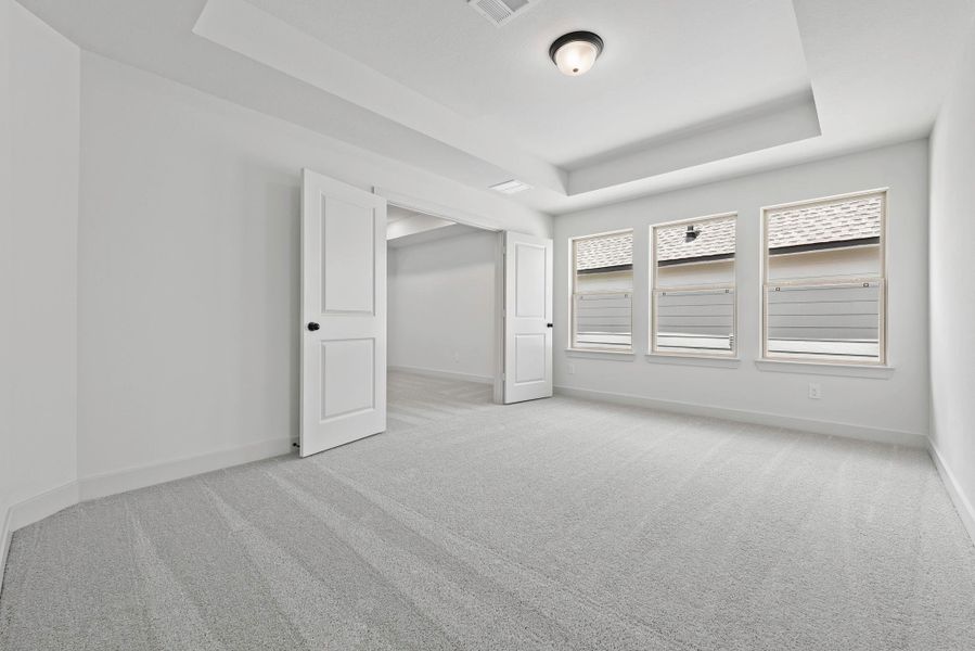 Spacious, unfurnished interior of a new home in Candela, Richmond (Image 20).