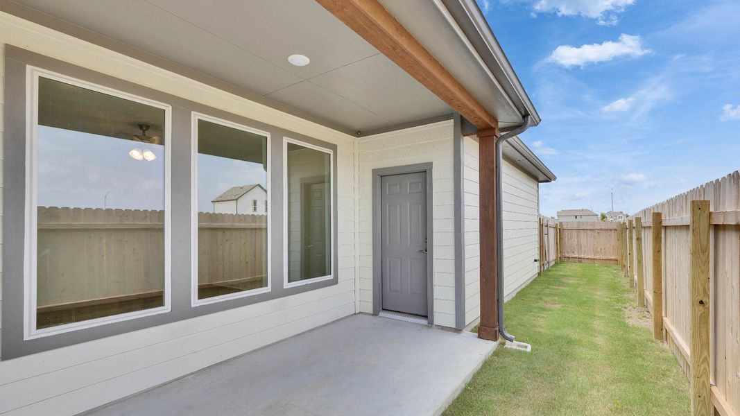 Representative furnished interior of a home built from the Brazos by DRB Homes in Spring Creek, Taylor (Image 15). Representative furnished interior of a home built from the Brazos by DRB Homes in Spring Creek, Taylor (Image 15).
