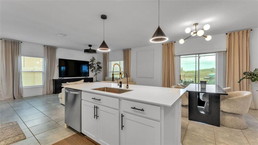 Furnished interior view inside a new home in , Winter Haven (Image 10).