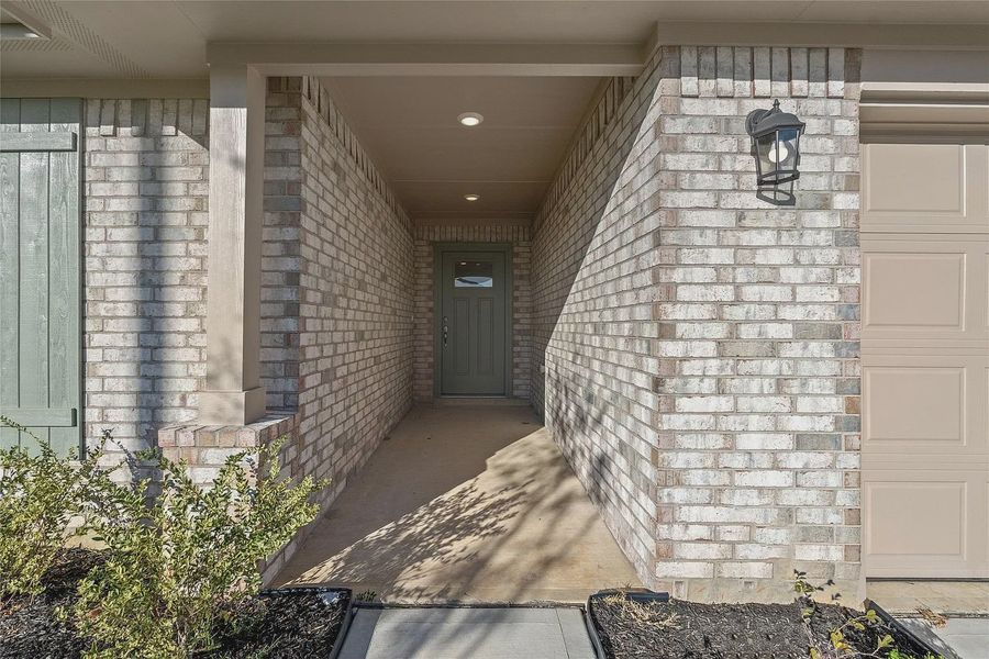 Exterior details and patio area of a home in Grand Oaks Reserve, Cleveland (Image 3).