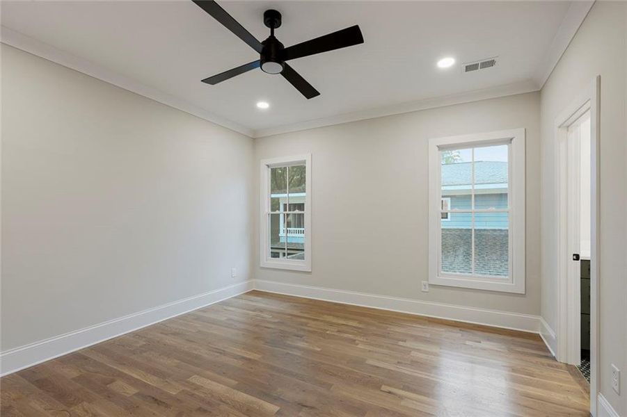 Spacious, unfurnished interior of a new home in , Atlanta (Image 18).