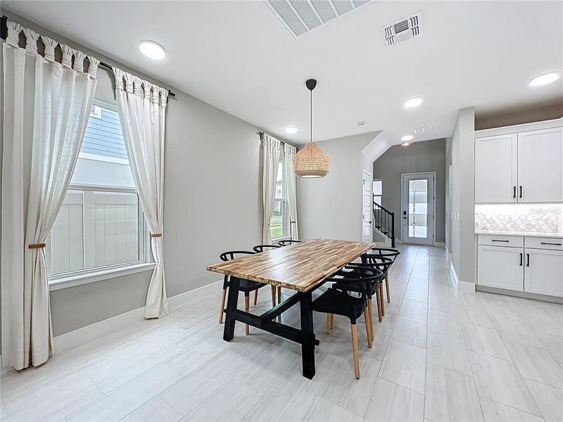 Furnished interior view inside a new home in , Winter Garden (Image 4).