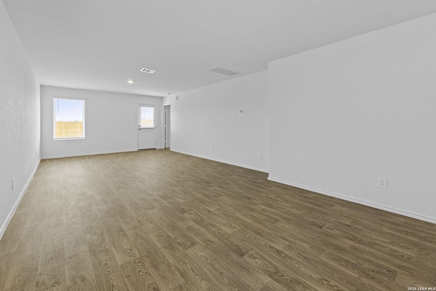 Spacious, unfurnished interior of a new home in Hickory Ridge, Elmendorf (Image 21).