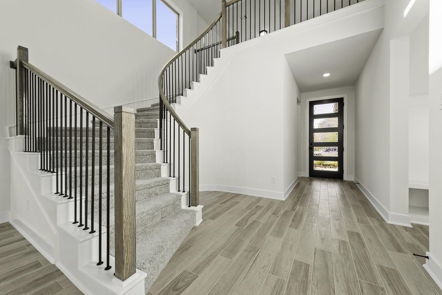 Spacious, unfurnished interior of a new home in ARTAVIA®, Conroe (Image 10).