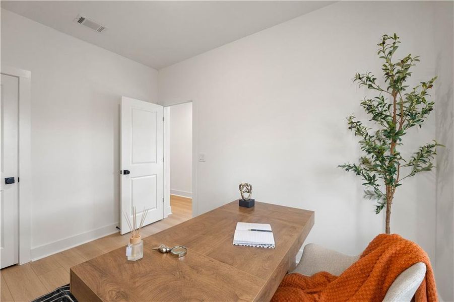 Furnished interior view inside a new home in , Atlanta (Image 21).