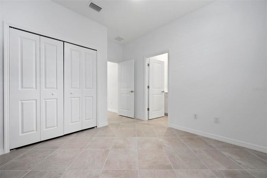 Spacious, unfurnished interior of a new home in , Venice (Image 20).
