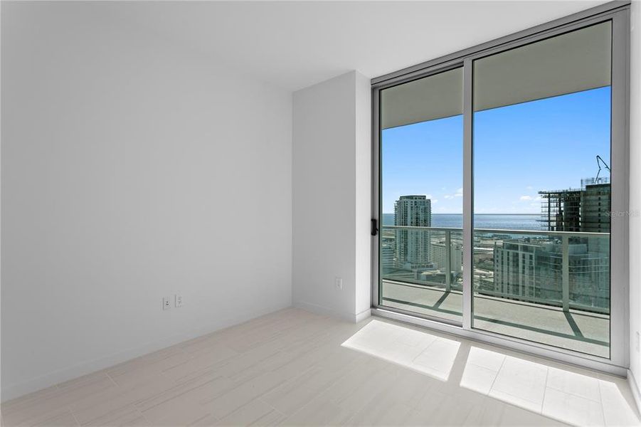 Spacious, unfurnished interior of a new home in , St. Petersburg (Image 58). Spacious, unfurnished interior of a new home in , St. Petersburg (Image 58).