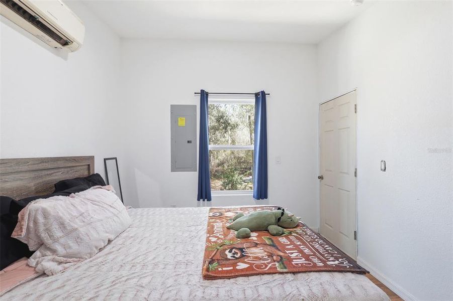 Furnished interior view inside a new home in , Dunnellon (Image 21).