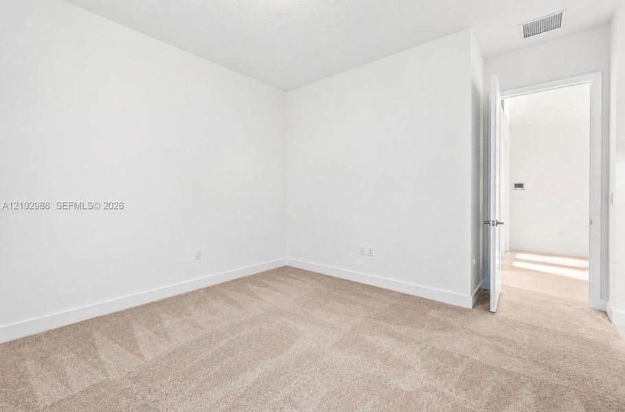 Spacious, unfurnished interior of a new home in , Boca Raton (Image 35).