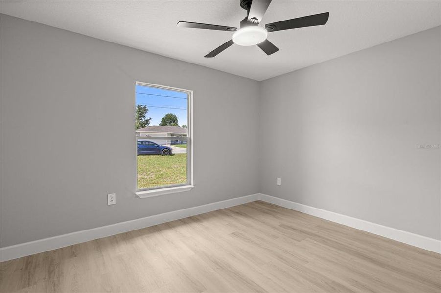 Spacious, unfurnished interior of a new home in , Ocala (Image 15).