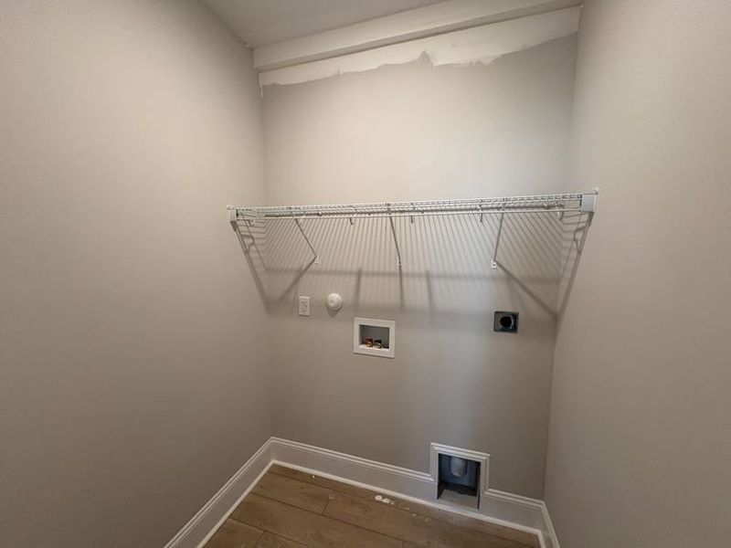 Spacious, unfurnished interior of a new home in Riverside Cove, Wilmington (Image 20).